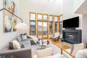 Mountain Village Panoramic Views, Hot Tub, Fireplace townhouse Telluride
